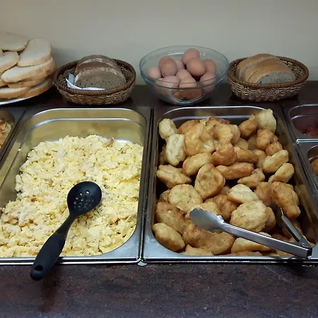 호텔 Black Sea - Breakfast, Pool & Free Parking