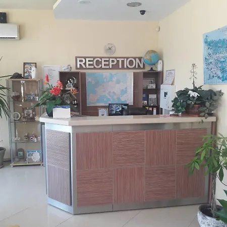 호텔 Black Sea - Breakfast, Pool & Free Parking 오브조르