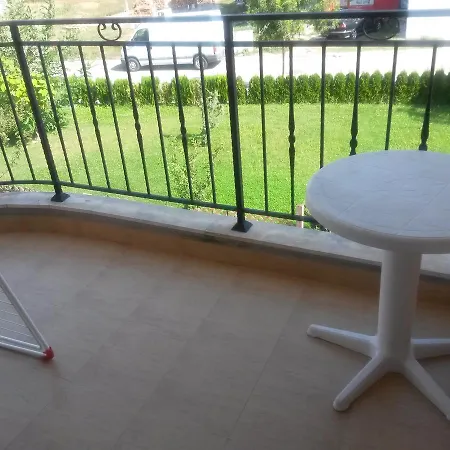 호텔 Black Sea - Breakfast, Pool & Free Parking 오브조르