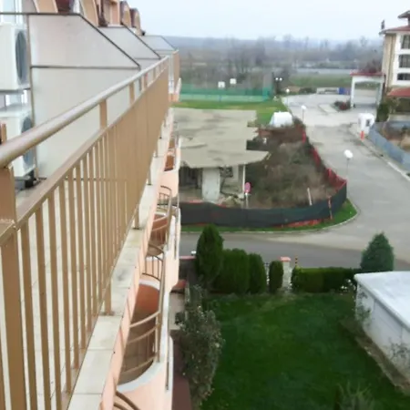 Szálloda Black Sea - Breakfast, Pool & Free Parking