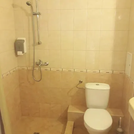 Black Sea - Breakfast, Pool & Free Parking 3* 오브조르