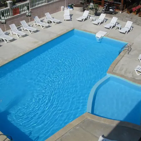 Black Sea - Breakfast, Pool & Free Parking 3*