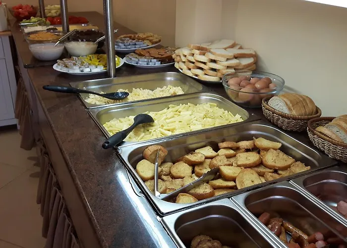 酒店 Black Sea - Breakfast, Pool & Free Parking 奥布佐尔