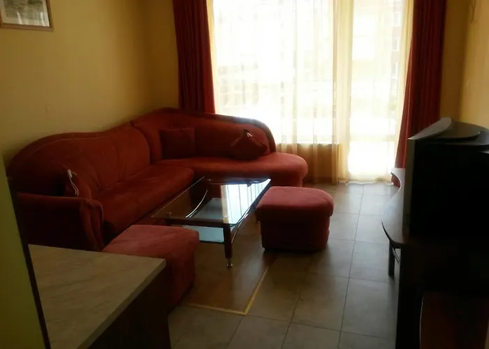 Black Sea - Breakfast, Pool & Free Parking 3* 奥布佐尔